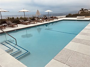 Commercial Pools & Spas